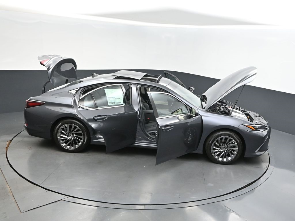 2025 Gray Lexus ES 350 Ultra Luxury FWD Sedan