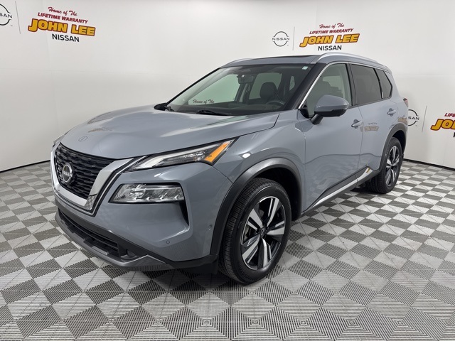 2023 Boulder Gray Pearl Nissan Rogue SL FWD SUV