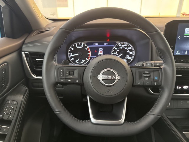 2023 Boulder Gray Pearl Nissan Rogue SL FWD SUV