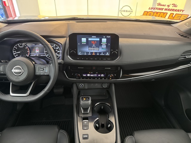 2023 Boulder Gray Pearl Nissan Rogue SL FWD SUV