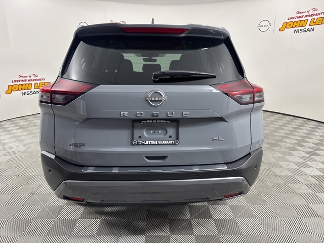 2023 Boulder Gray Pearl Nissan Rogue SL FWD SUV