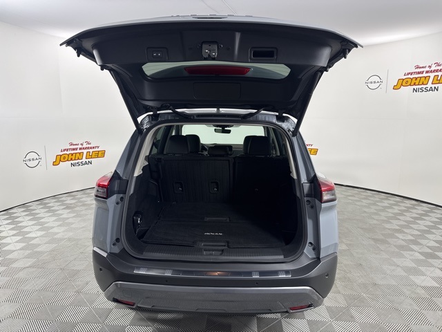 2023 Boulder Gray Pearl Nissan Rogue SL FWD SUV