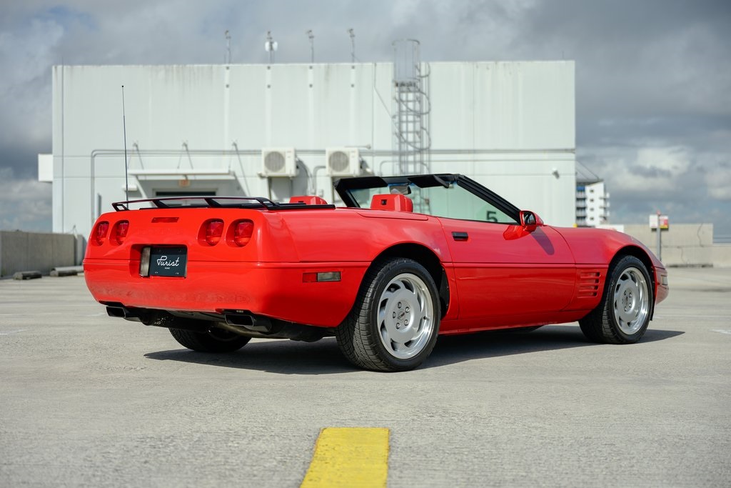 1992 Chevrolet Corvette Base photo 3