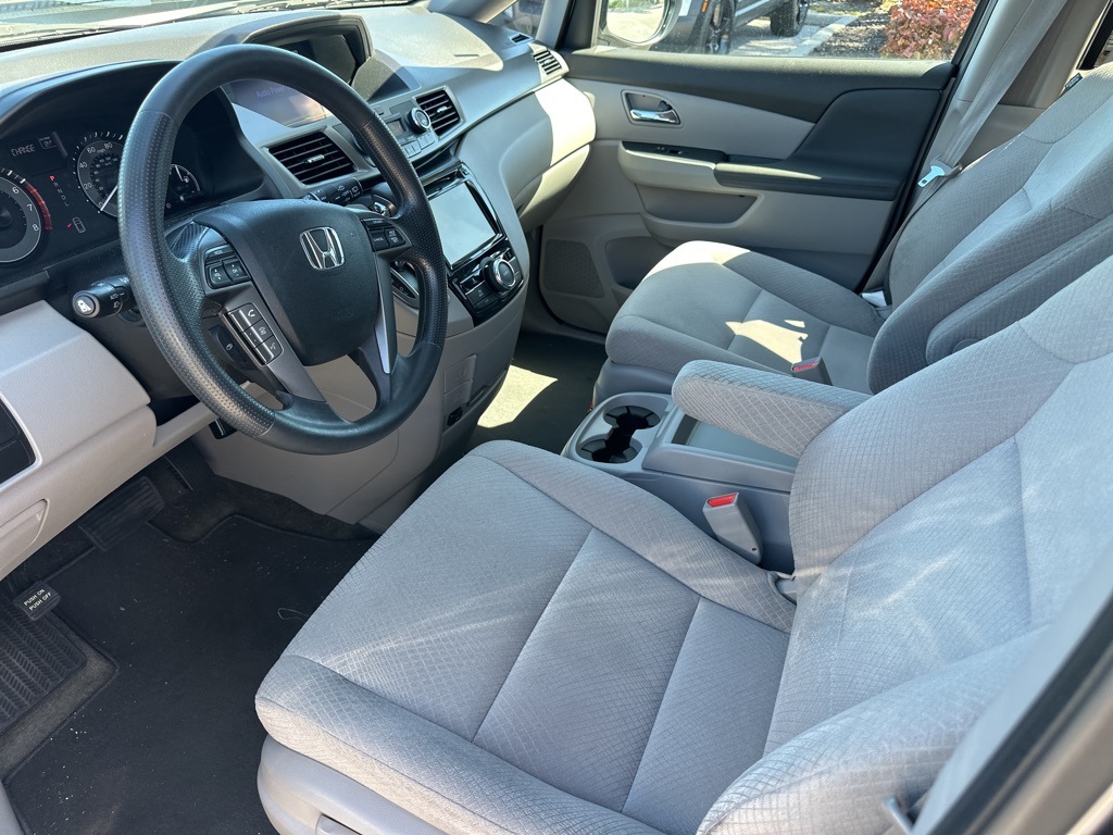 2015 Honda Odyssey EX photo 2