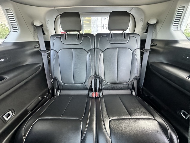 2022 Bright White Clearcoat Jeep Grand Cherokee L Limited 4X4 SUV