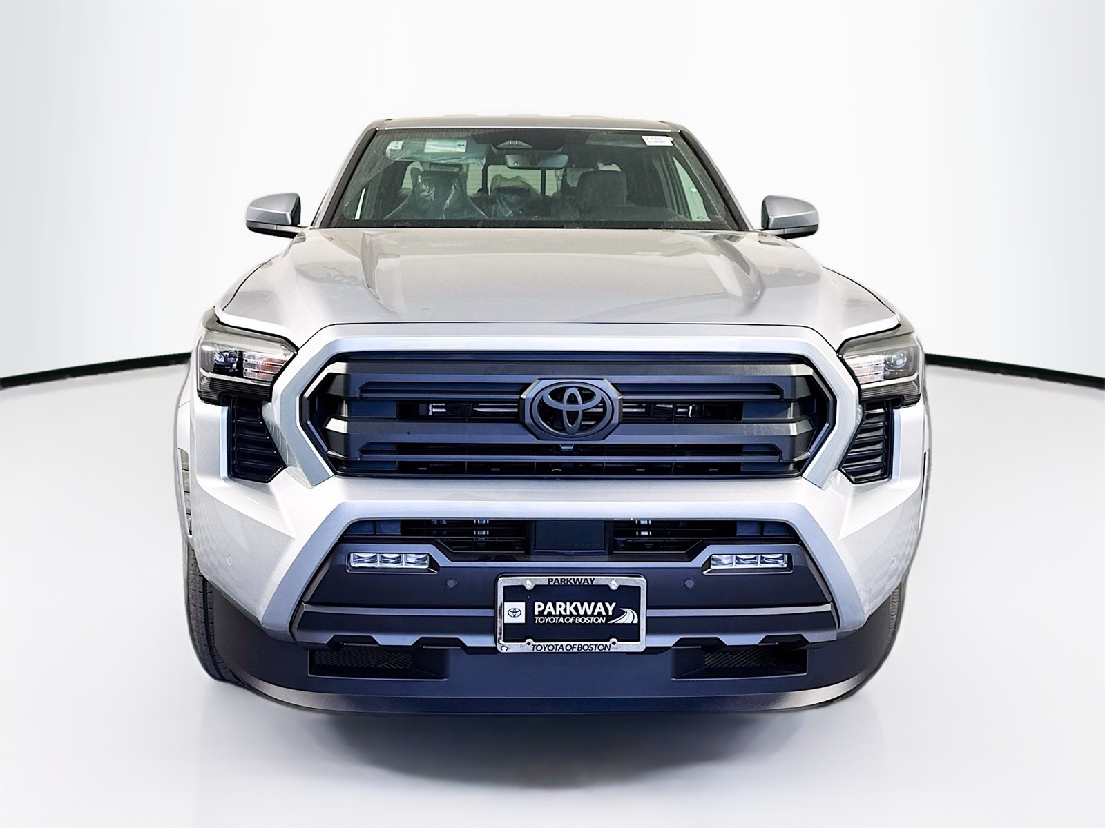 2025 Toyota Tacoma SR5 Double Cab photo 2