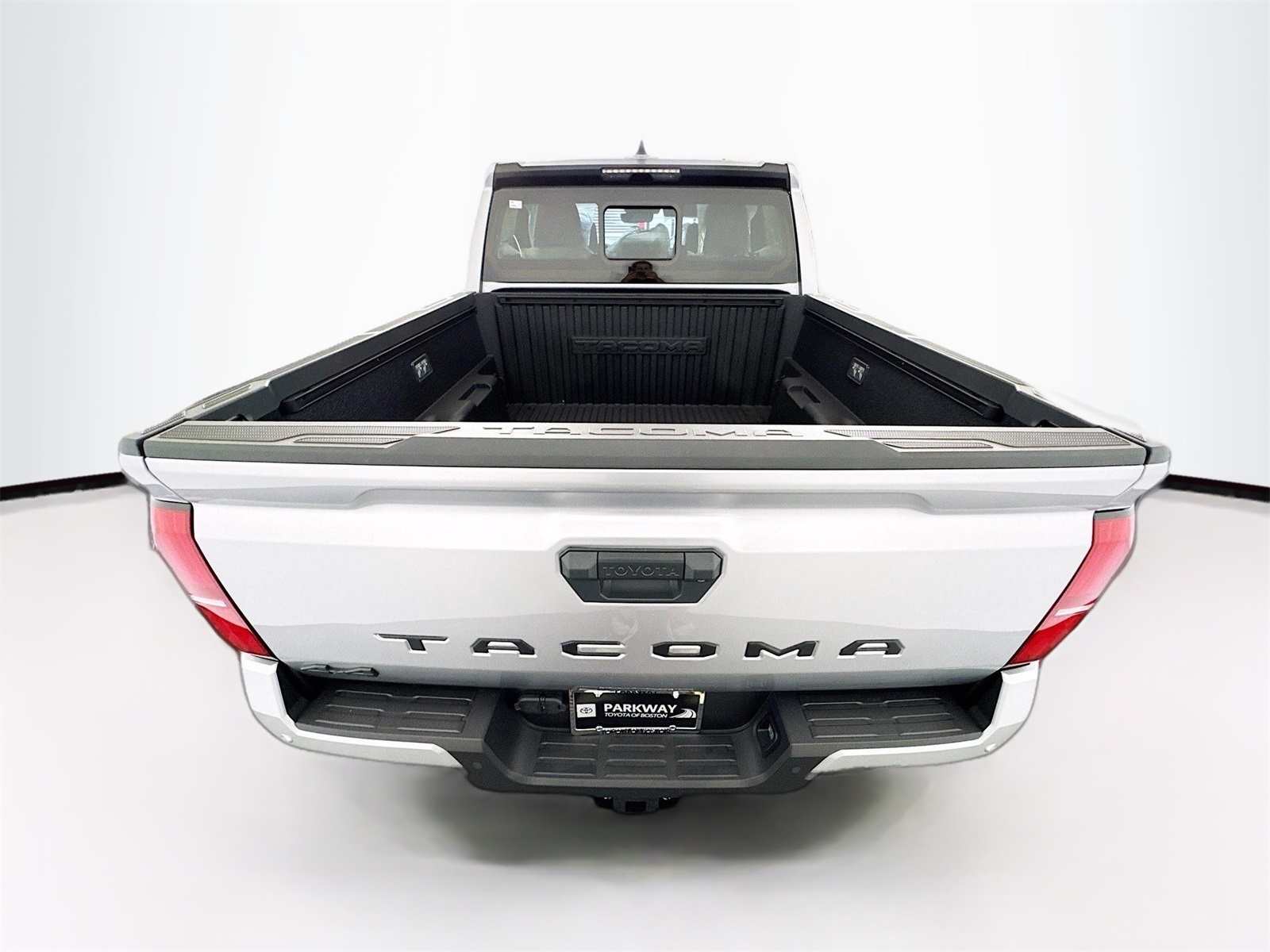2025 Toyota Tacoma SR5 Double Cab photo 5