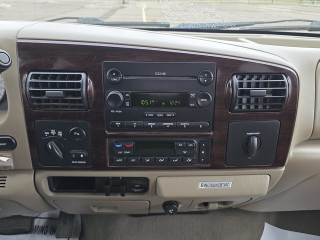 2005 Ford F-350 LARIAT