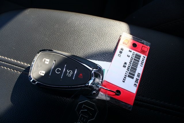 used 2025 Chevrolet Malibu car, priced at $20,560