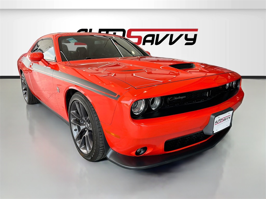 2022 Dodge Challenger R/T's photo