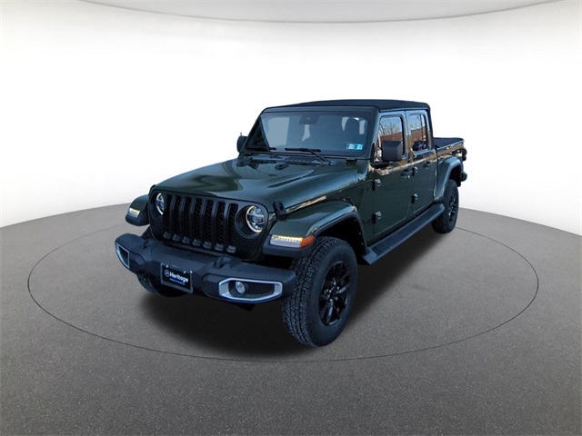 used 2021 Jeep Gladiator car, priced at $27,911