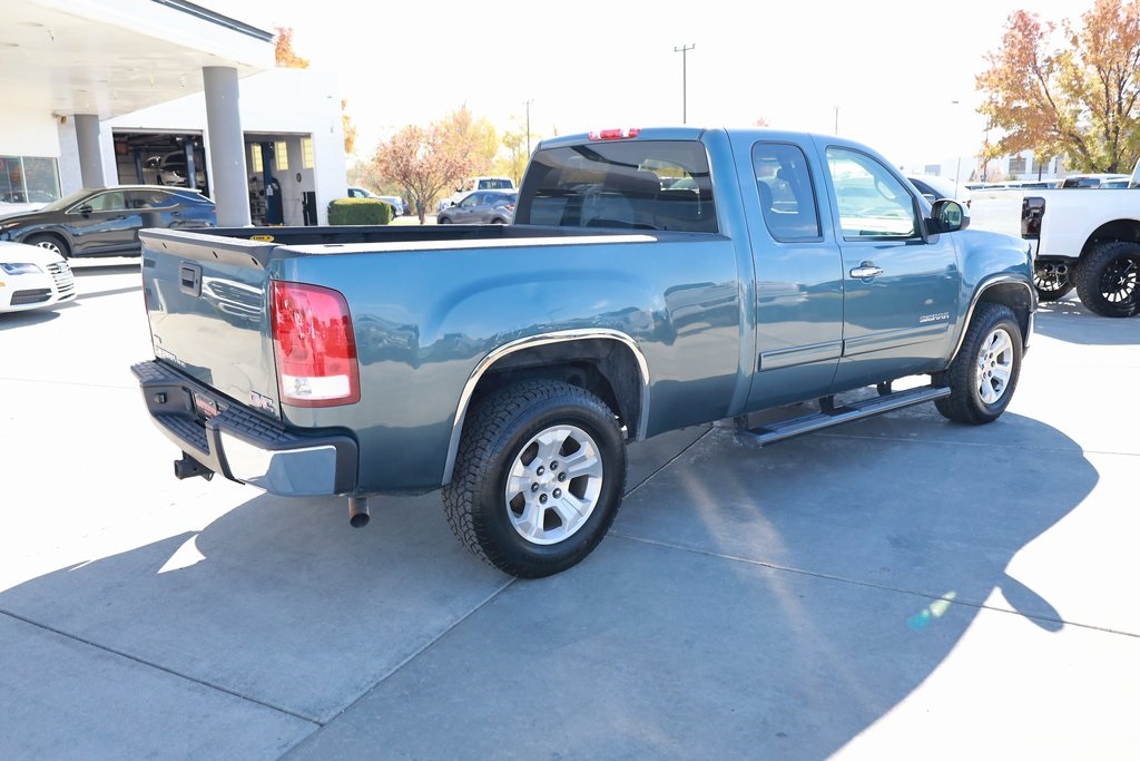2011 Gmc Sierra 1500 SLE photo 3