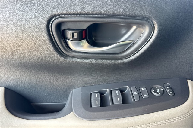 2026 Honda HR-V LX photo 11