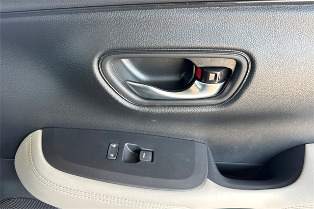 2026 Honda HR-V LX photo 20