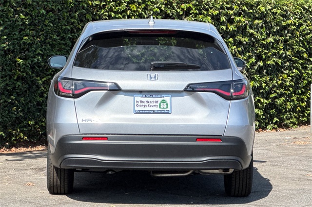 2026 Honda HR-V LX photo 5