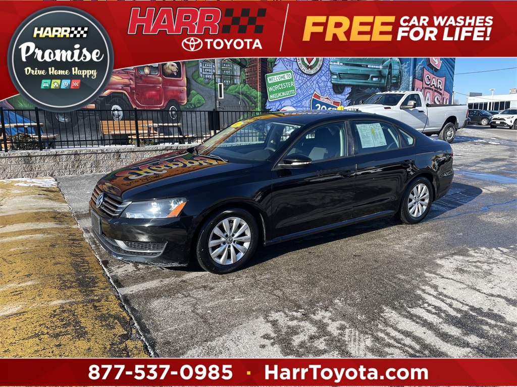 2012 Volkswagen Passat S's photo