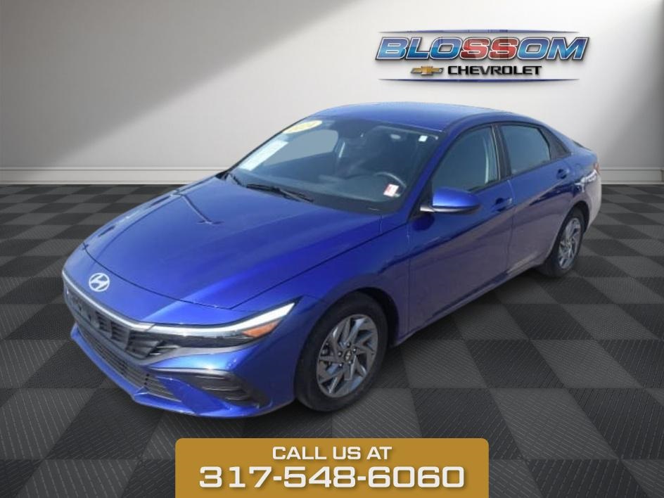 2024 Intense Blue Hyundai Elantra SEL FWD Sedan