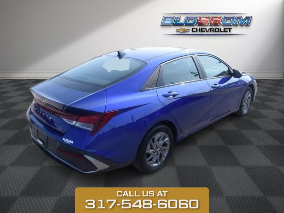 2024 Intense Blue Hyundai Elantra SEL FWD Sedan