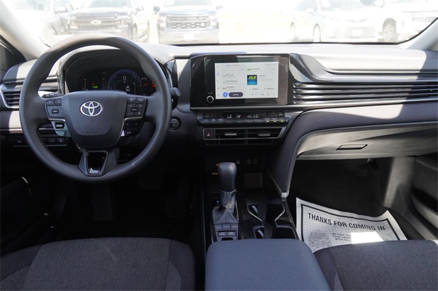 2025 Toyota Camry LE photo 10