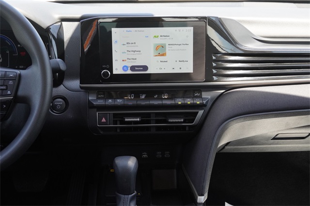 2025 Toyota Camry LE photo 11