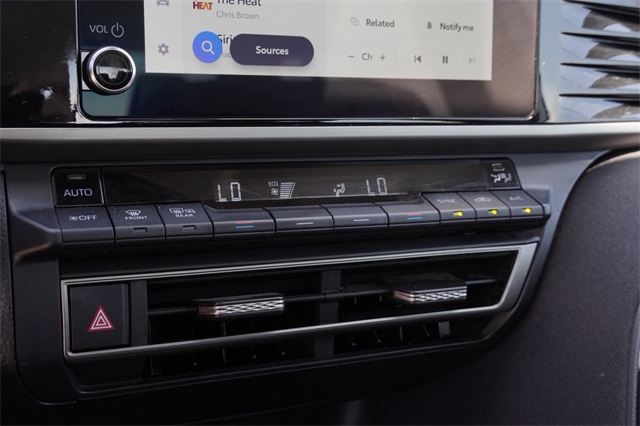 2025 Toyota Camry LE photo 19