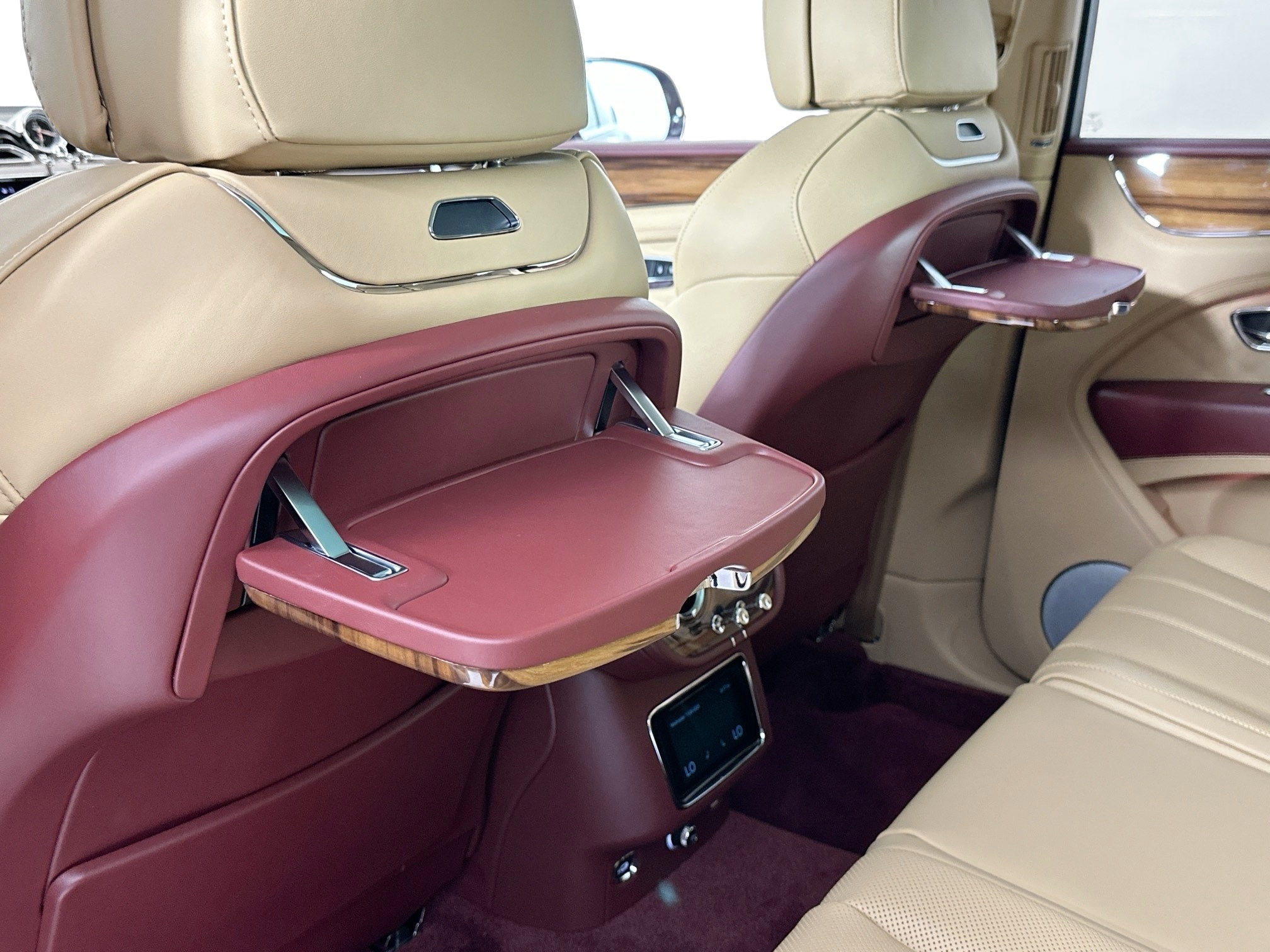 new 2025 Bentley Bentayga car