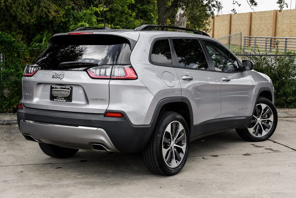 used 2022 Jeep Cherokee car, priced at $24,008