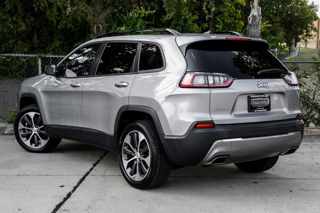 used 2022 Jeep Cherokee car, priced at $24,008