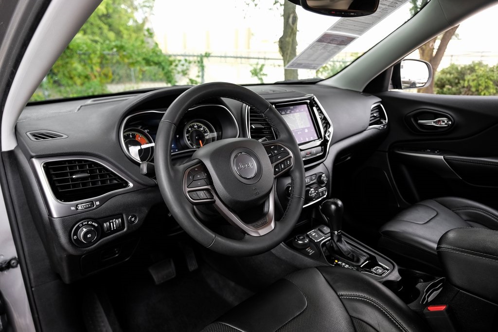 used 2022 Jeep Cherokee car, priced at $24,008