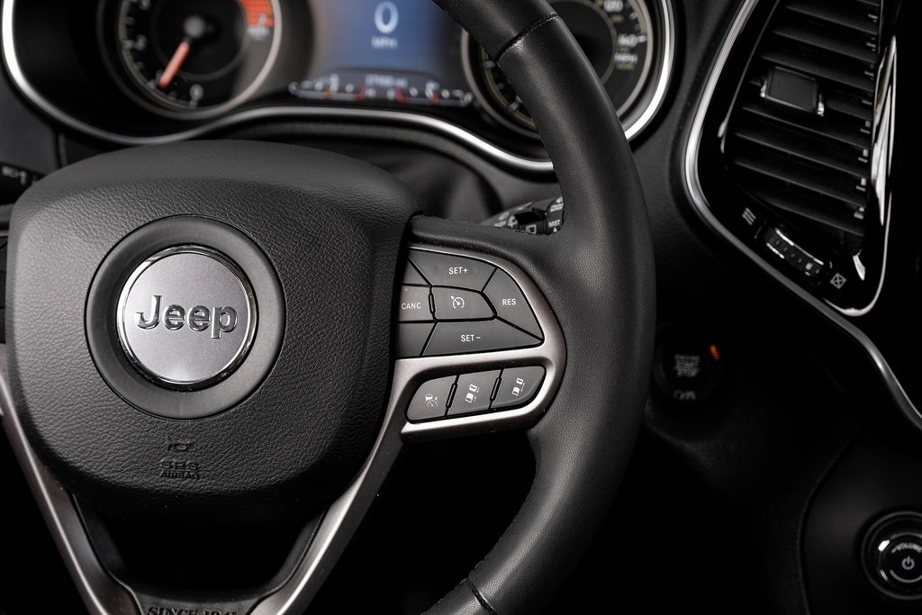 used 2022 Jeep Cherokee car, priced at $24,008