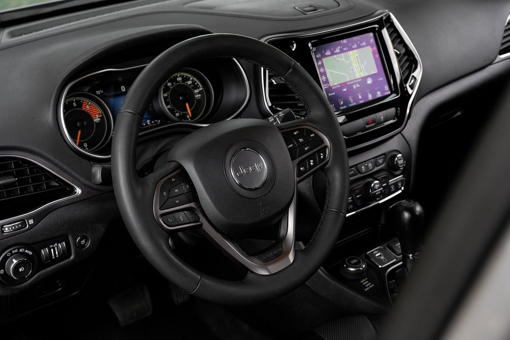 used 2022 Jeep Cherokee car, priced at $24,008