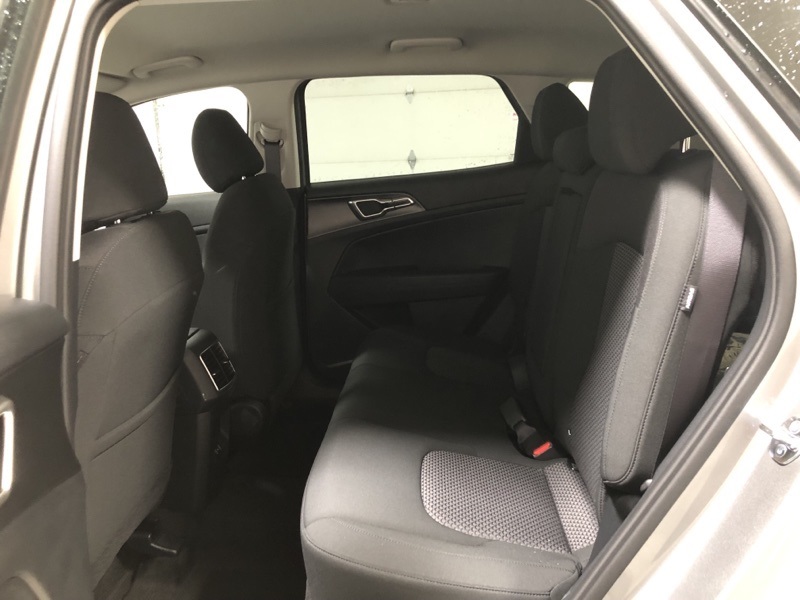 2026 Kia Sportage Hybrid LX photo 14