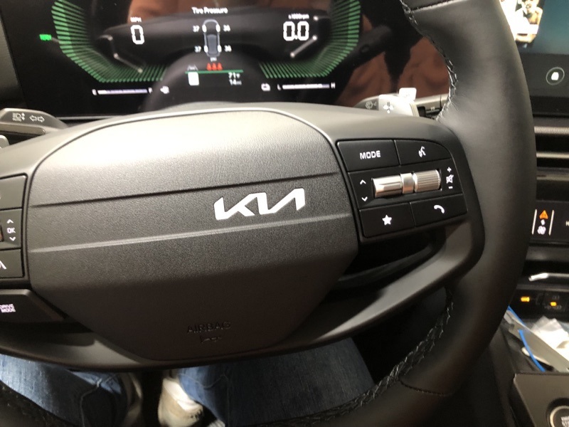 2026 Kia Sportage Hybrid LX photo 21