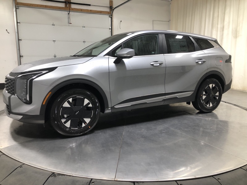 2026 Kia Sportage Hybrid LX photo 3