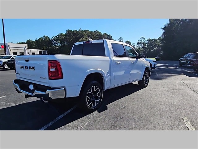 2025 Ram 1500 Laramie Crew Cab 4x4 5'7" Box