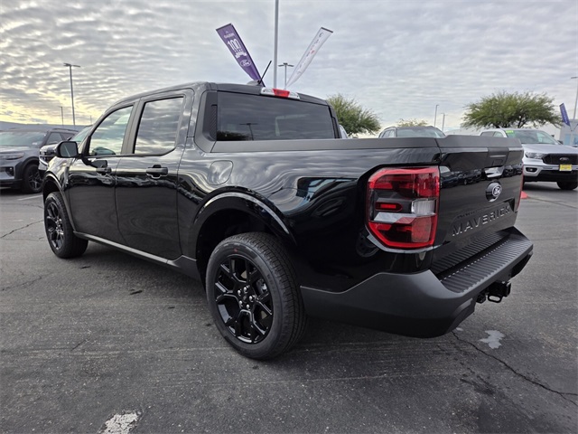 New 2025 Ford Maverick XLT 4D Crew Cab