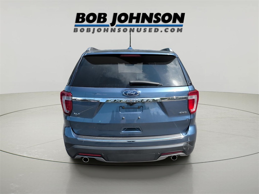 2018 Ford Explorer XLT photo 3