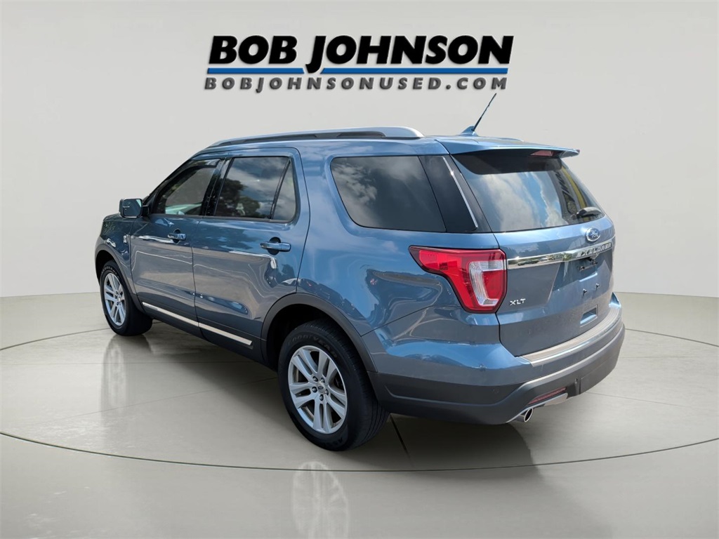 2018 Ford Explorer XLT photo 4