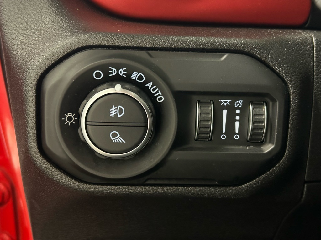 used 2021 Jeep Gladiator car, priced at $28,662