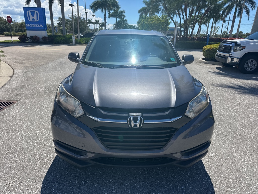 2017 Honda HR-V LX photo 5