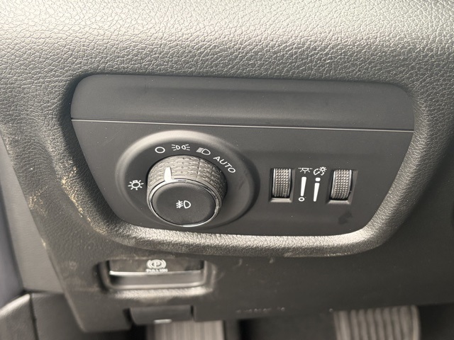 new 2025 Jeep Grand Cherokee L car, priced at $42,243