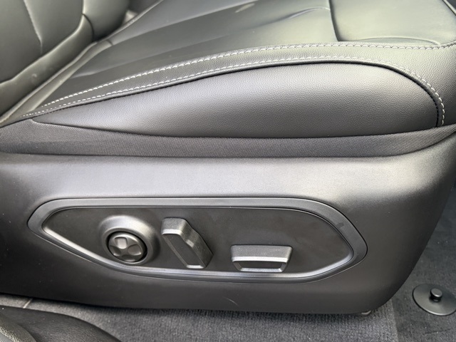 new 2025 Jeep Grand Cherokee L car, priced at $42,243