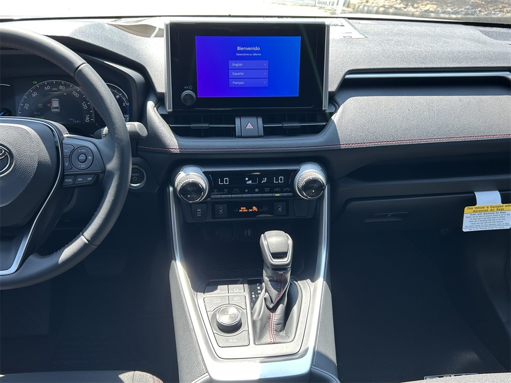 2025 Toyota RAV4 Hybrid SE photo 13