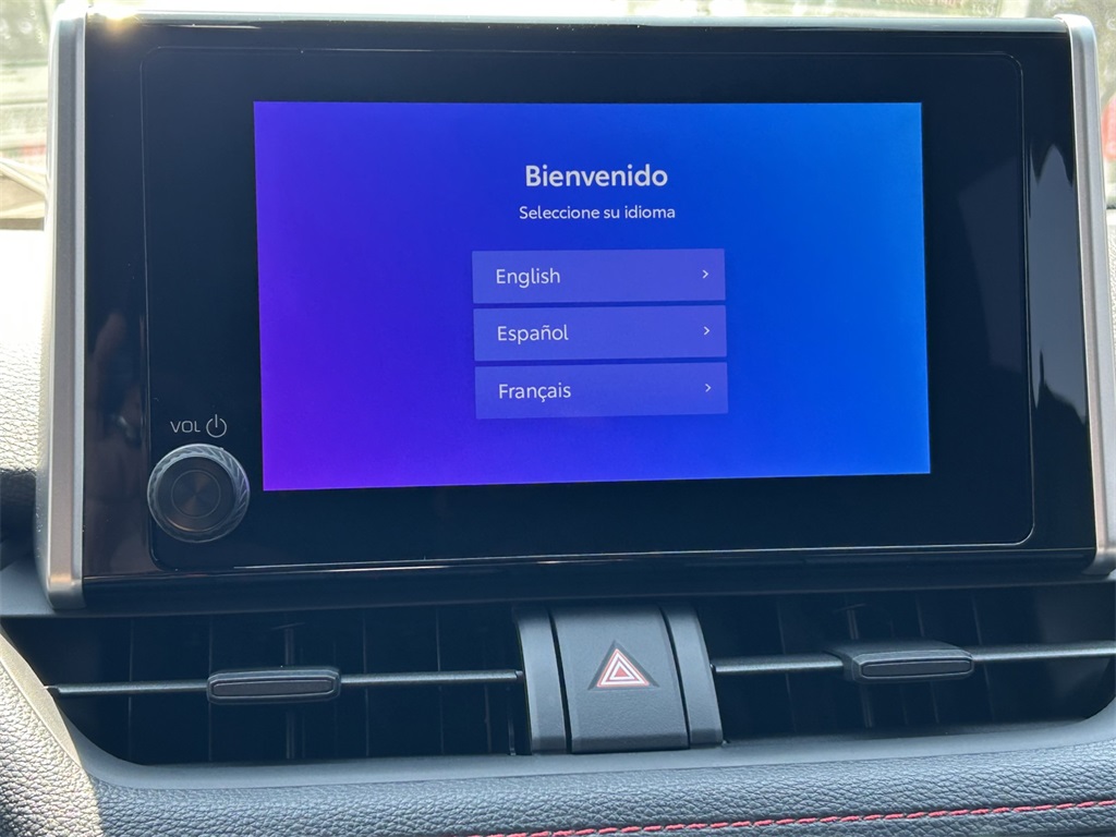 2025 Toyota RAV4 Hybrid SE photo 22