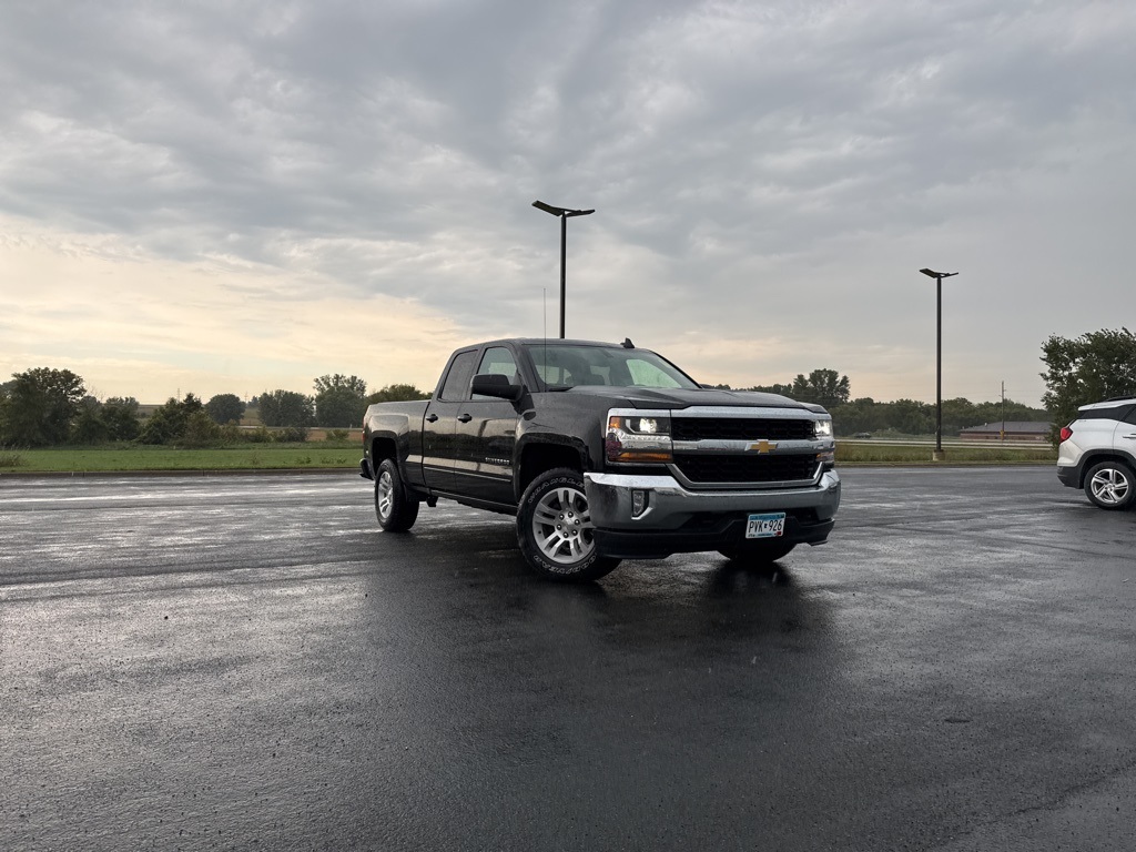 Used 2018 Chevrolet Silverado 1500 LT Trucks