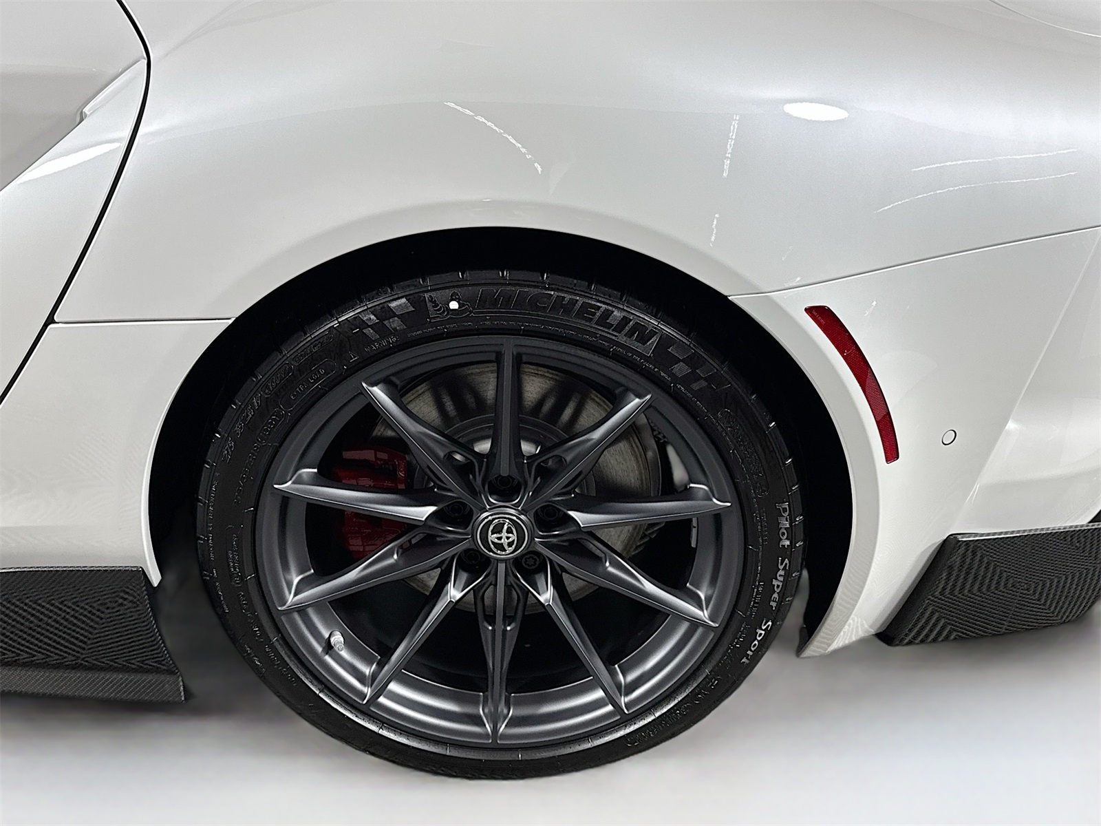 2026 Toyota Supra 3.0 Premium photo 16