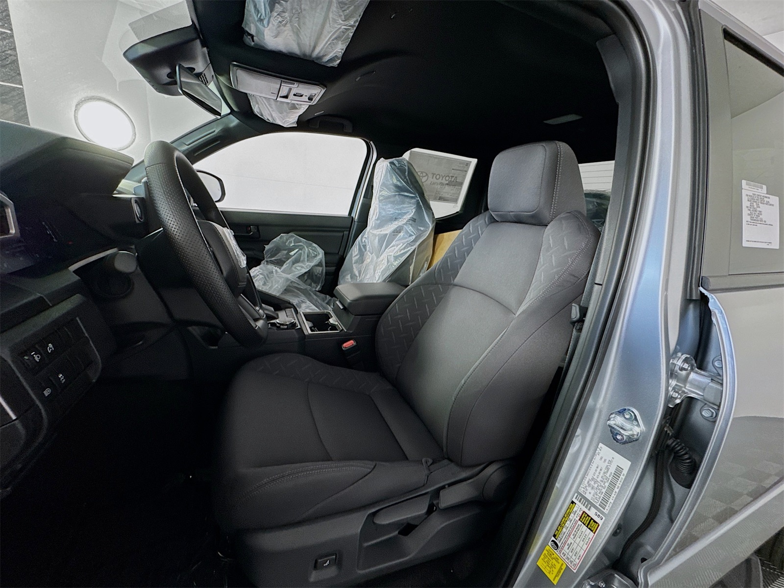2025 Toyota Tacoma SR5 Double Cab photo 10