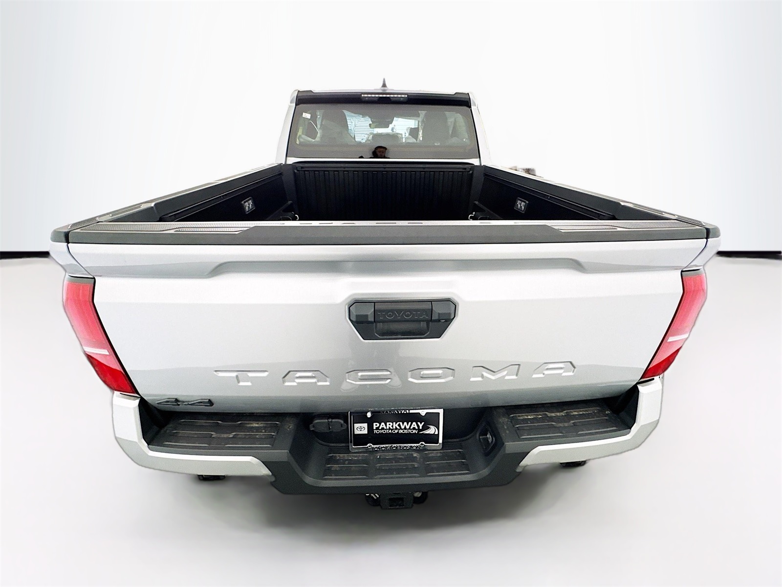2025 Toyota Tacoma SR5 Double Cab photo 5