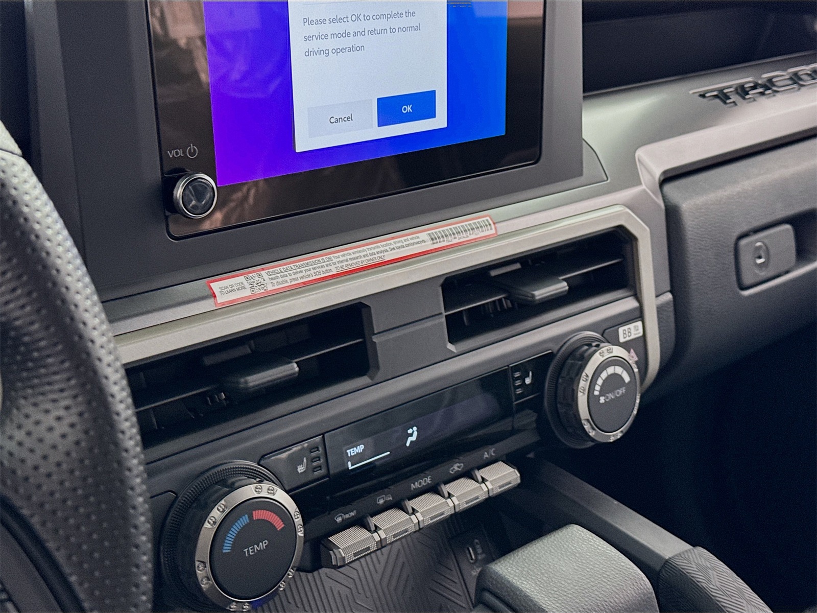2025 Toyota Tacoma SR5 Double Cab photo 8