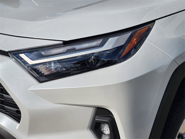 2025 Toyota RAV4 XLE Premium photo 2